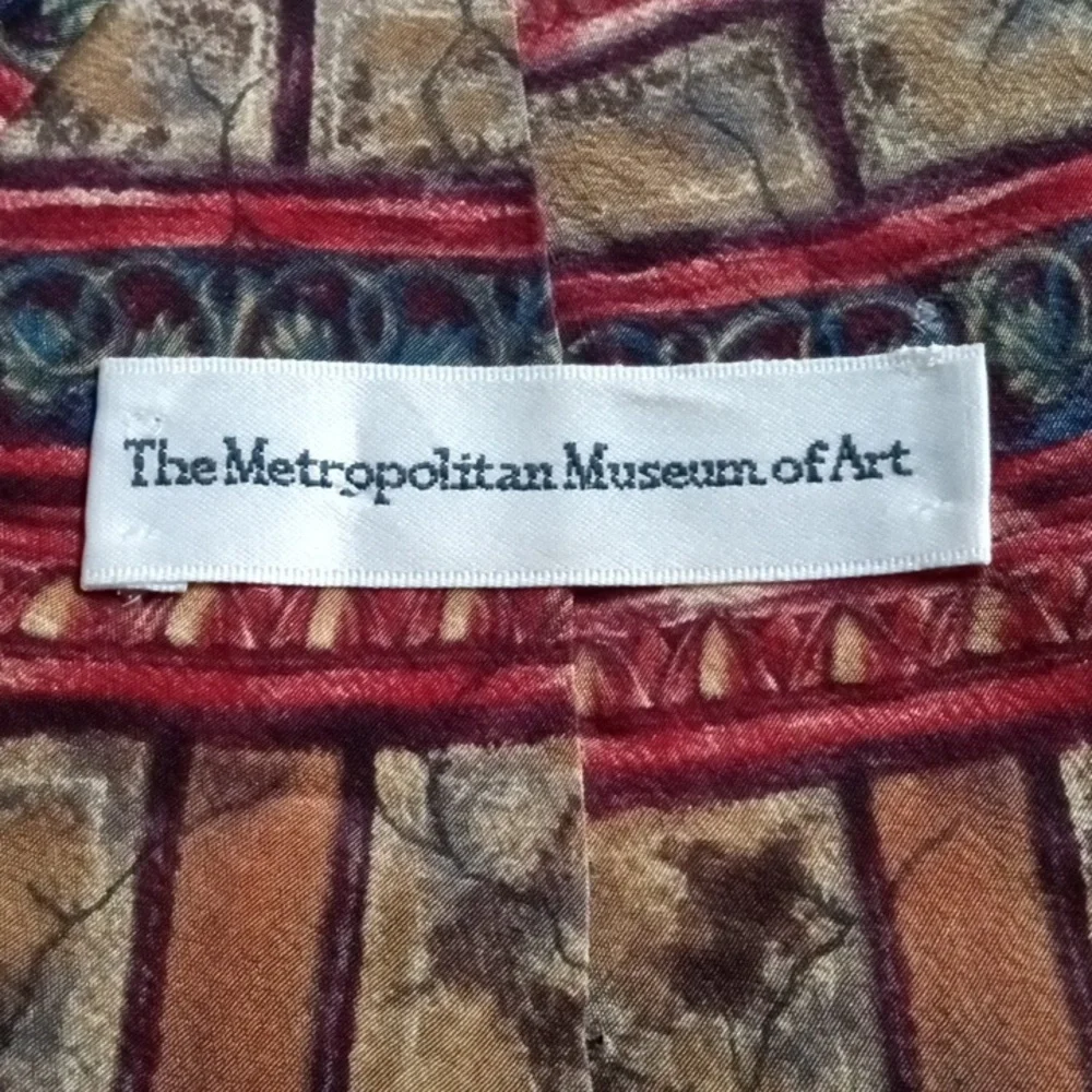 Metropolitan Museum of Art silk tie